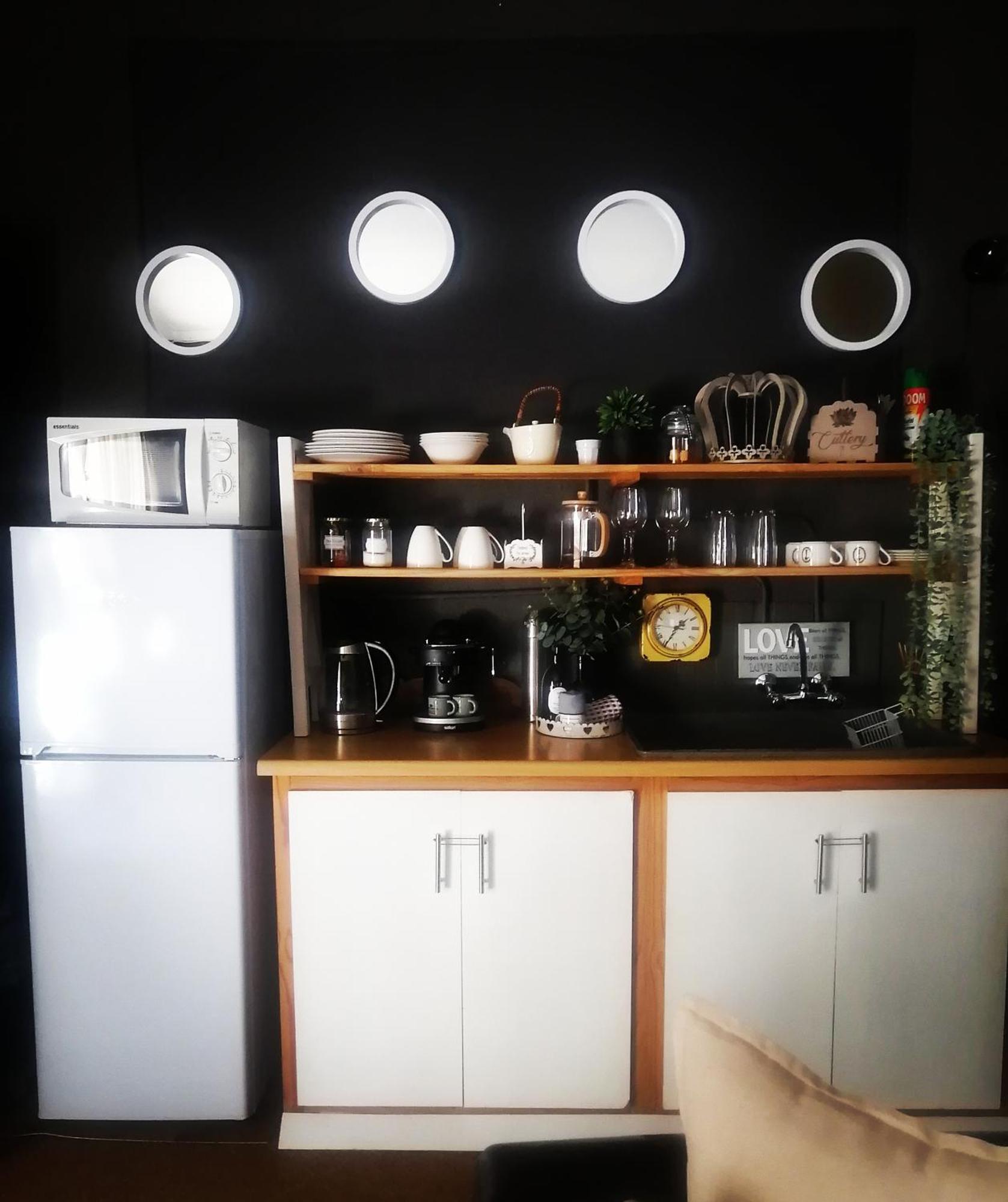 Ons Huisie - No Loadshedding ボーフォート・ウェスト エクステリア 写真